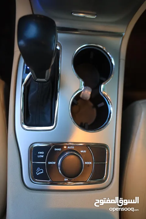 2017 Jeep Grand Cherokee Limited جيب جراند شيروكي ليميتد موديل 2017 فحص كامل 7 جيد بدون ملاحظات