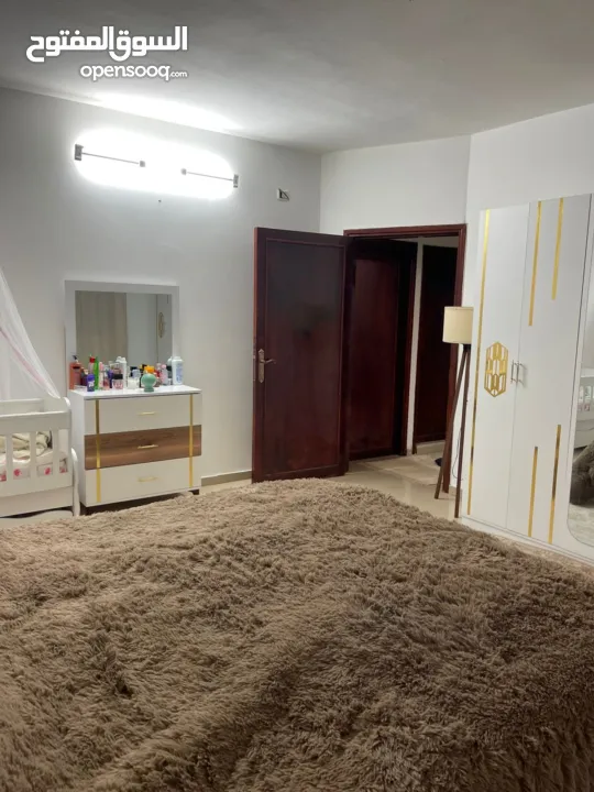 شقة مفروشة للاجار في شارع عصيرة