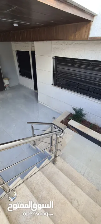 شقة شبه أرضية فاخرة مع اثاث للبيع في البتراوي – قرب دوار الفلاح  Luxury  apartment for sale