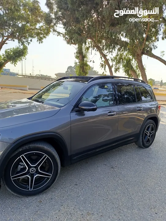 MERCEDES GLB 250 AMG