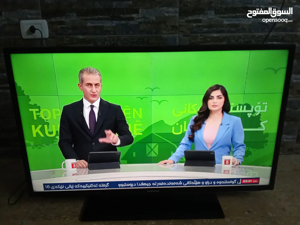 شاشه سامسونج فل hd استخدام بسيط جدا للبيع لا يوجد فيها اي نوع من المشاكل للبيع سامسونج