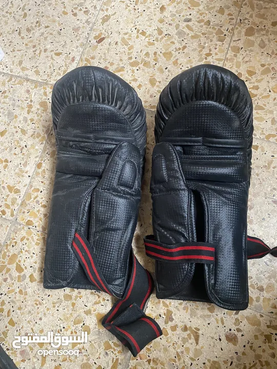 قفاز ملاكمة كبير  - Boxing gloves