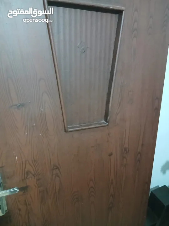 باب خشب عدد 2