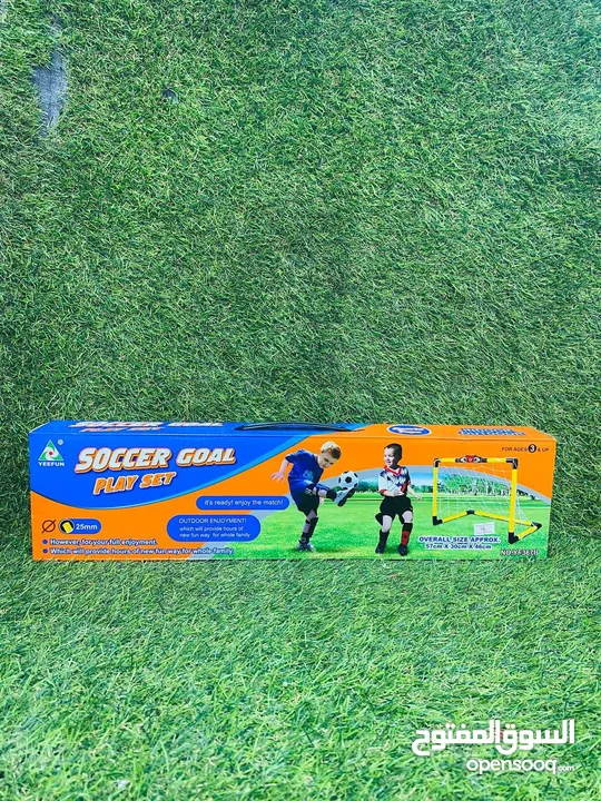 لعبة مرمى كرة القدم من island toys مع شبك يتميز بسهولة الفك والتركيب