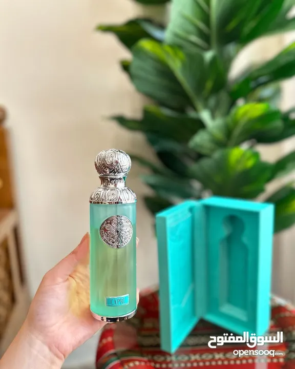 عطور جميلة فواحة مركزة