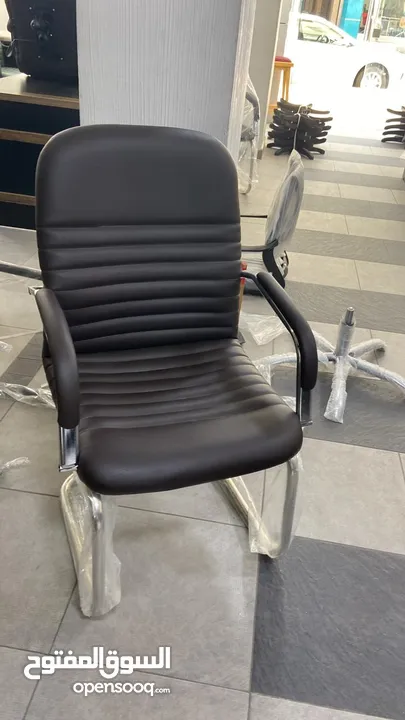 كراسي انتظار/كراسي محاضرات /كراسي ضيف كراسي عيادات جلد شبك مريحة وبمواصفات طبية wanting chair ergono