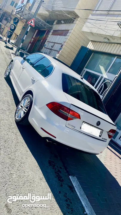 سكودا سوبيرب ديزل 2014 فل اضافات مع فتحه دهان الشركة موجوده في الخليل للبيع أو البدل