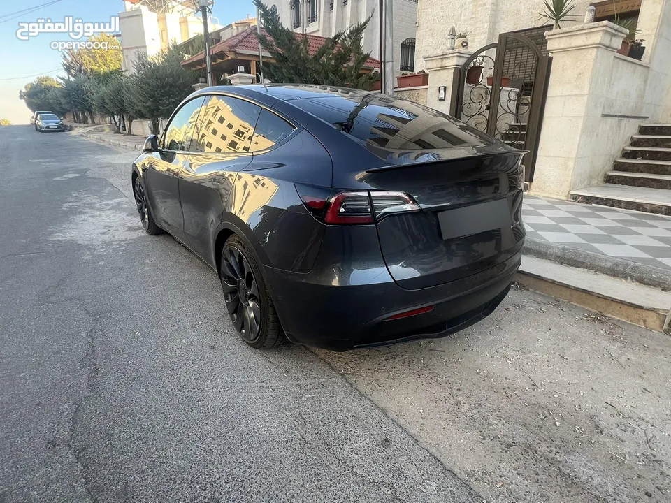 تسلا مودل  Y  بيرفورمنس  ( 2021.)  ‏Tesla Model Y Performance