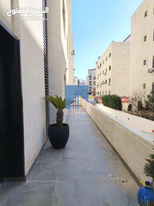 شقة فاخرة للبيع في خلدا - العوجانية  - خلف جامع الهمشري 110م مع ترسات 60م تشطيب سوبر ديلوكس