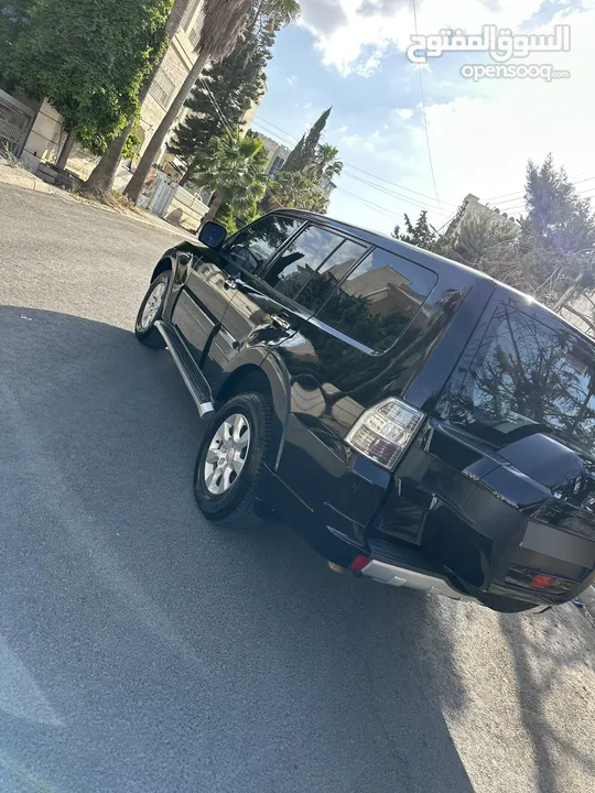 متسوبيشي باجيرو 2017