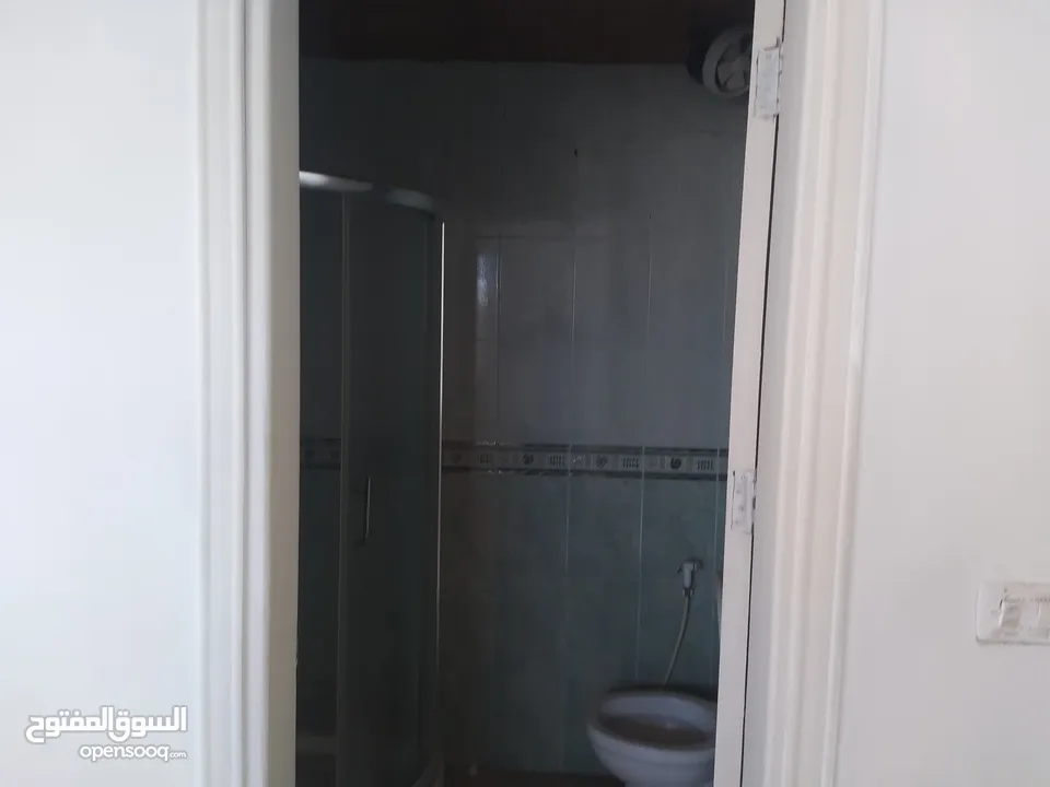 استديو و روف في منطقة الرابية موقع خيالي