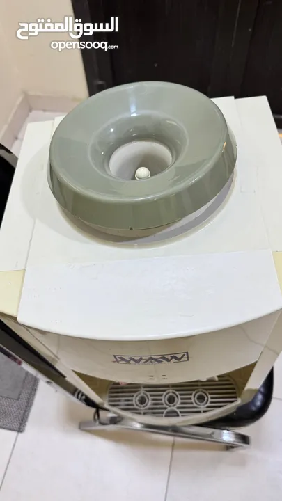 كولر ماء ماركة WAW مستخدم بحالة ممتازة جداً  صناعة كوريا