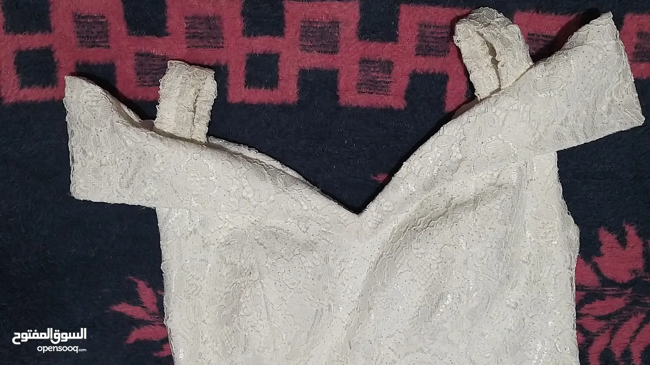 فستان ابيض للسهرات / بسعر مغري/