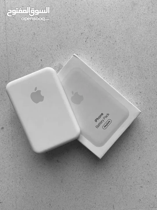 أقوى عرض على باور بانك MagSafe الأصلي!  مع لوغو آيفون  وشحن لاسلكي مضمون!5000mAh قوة وثب