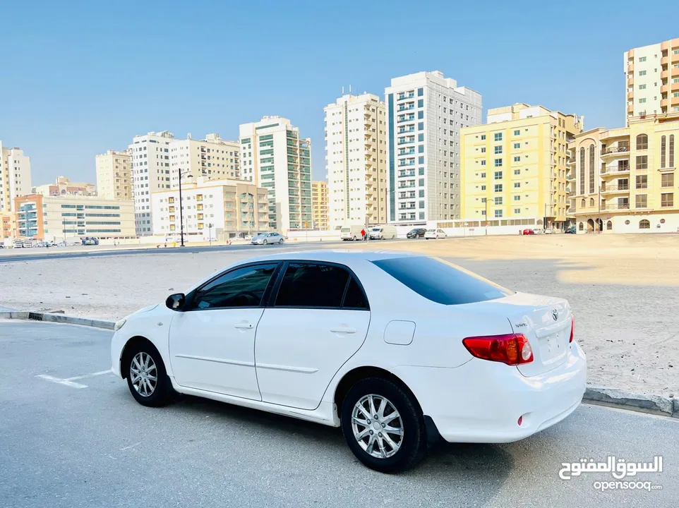 A Clean And Well Maintained TOYOTA COROLLA 2008 White GCC 1.6 ENGINE