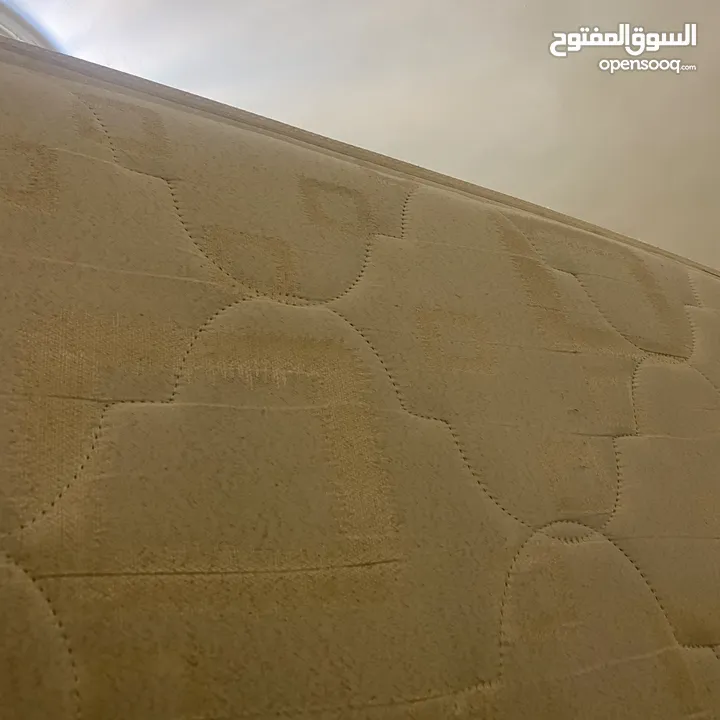 فرشة مستعملة