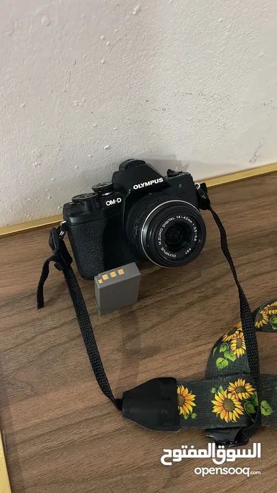 مطلوووووووب شاحن بطارية للكاميرا يلي في صوره ضروري