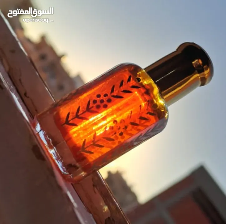 Orijinal amber yağı, 15 yıldan fazla yıllanmış ((depo  دهن عنبر اصلي معتق (( مخزن )) اكثر من 15سنه