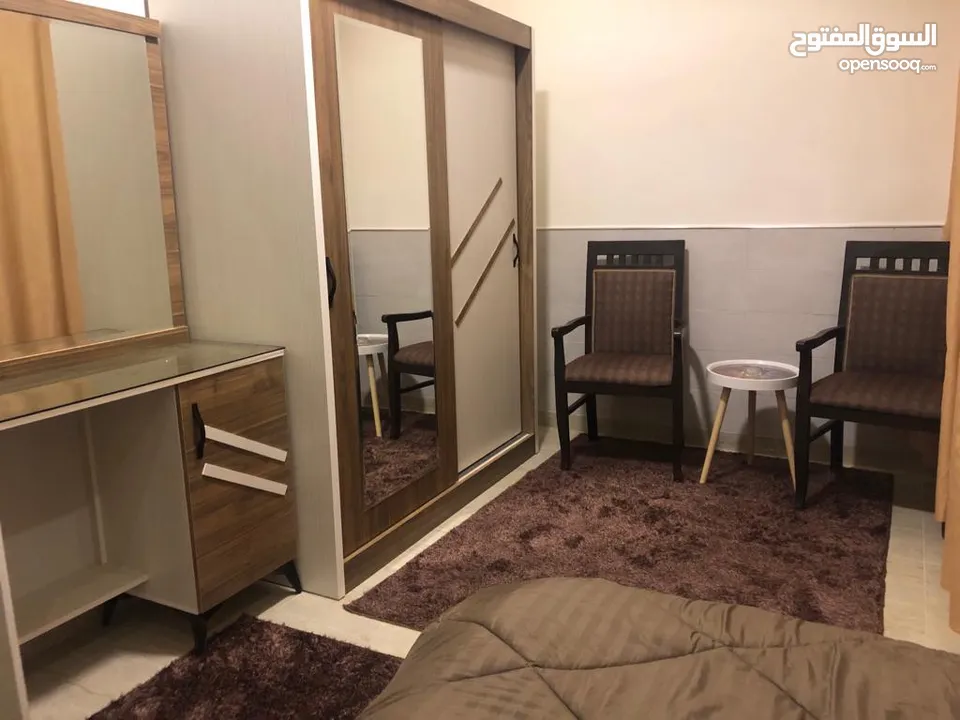 شقه وستوديو  مفروشه((تسويه)للايجار الشهري ب عبدون من الماللك