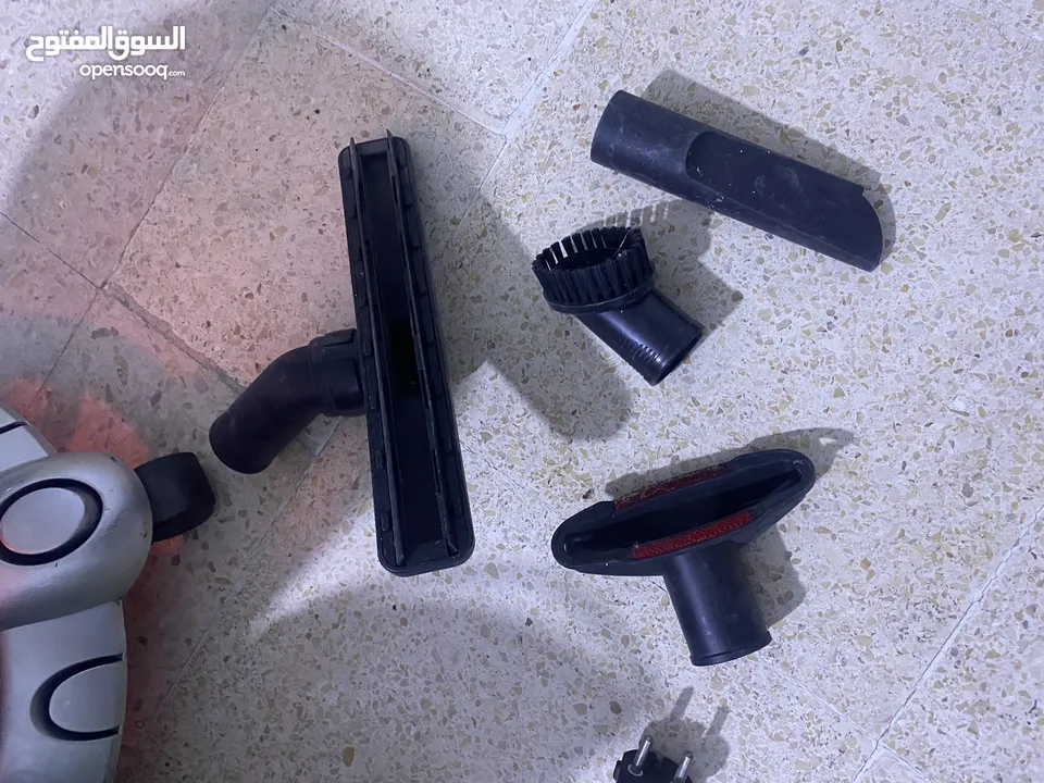 متفرقات للبيع بحاله ممتازه وكل شي اله سعره