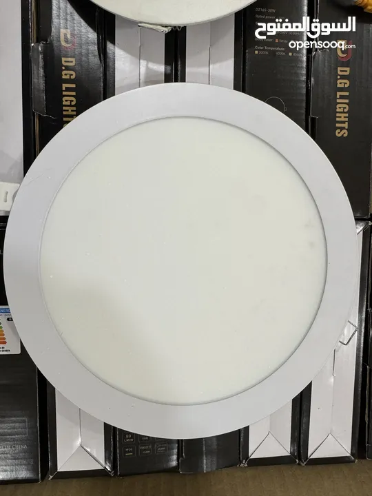 اضاءة مقاس 6 انچ عدد 41 حبة لون ابيض  بحالة ممتازة