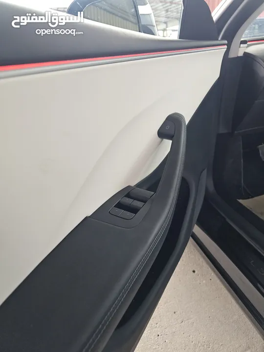 Tesla 3 2024
