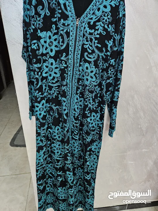 فساتين حفله للبيع Mو L xl