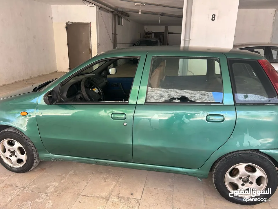 فيات بونتو مستعملة موديل 98 للبيع بسعر مغري