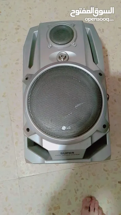 سماعات. LG