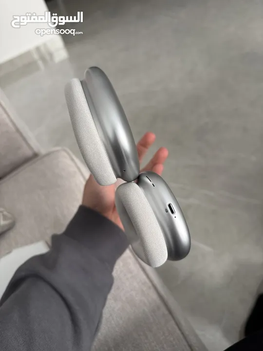 سماعة Apple airpods Max ايربود ماكس مستعمله كم شهر شبه جديدة