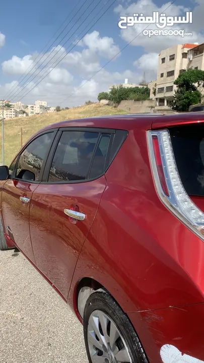 نيسان ليف 2015 10بار