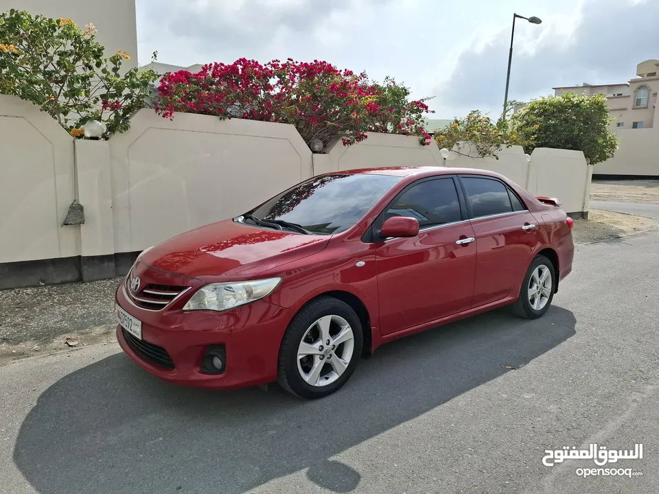 Toyota corolla 2013 full options lady use very clean free accidents original paint