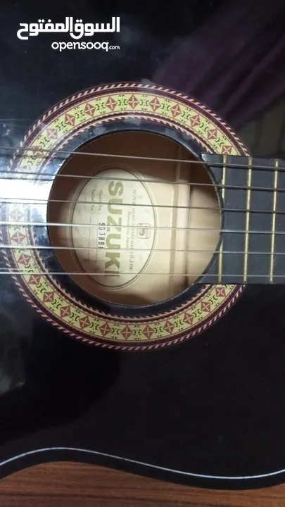 guitar Suzuki.