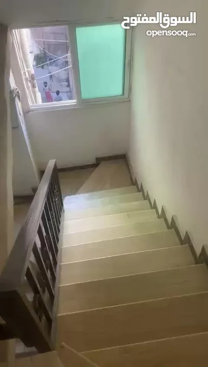 بيت للبيع طابق ثاني مع سطح