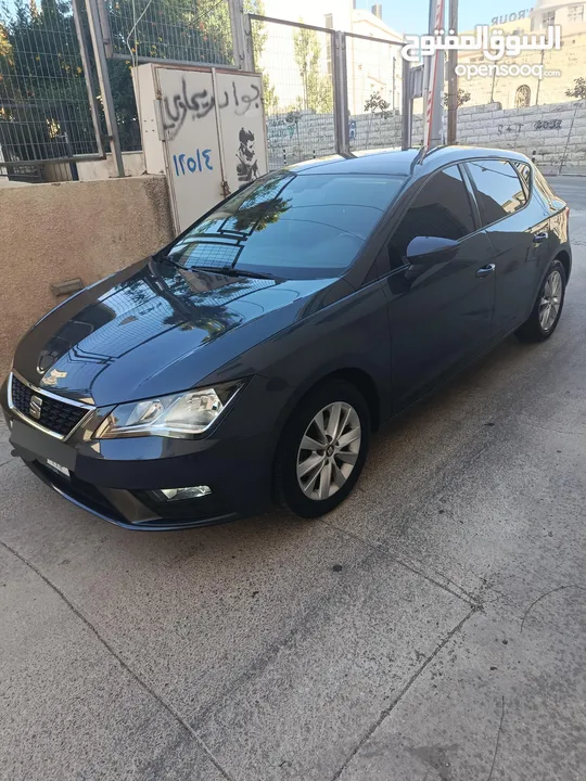 سيت ليون جير عادي 2019ترخيص  20190فل كامل ما عدا فتحه فحص  ممتاز حساس امامي وخلفي انذار حوادث اصطدام