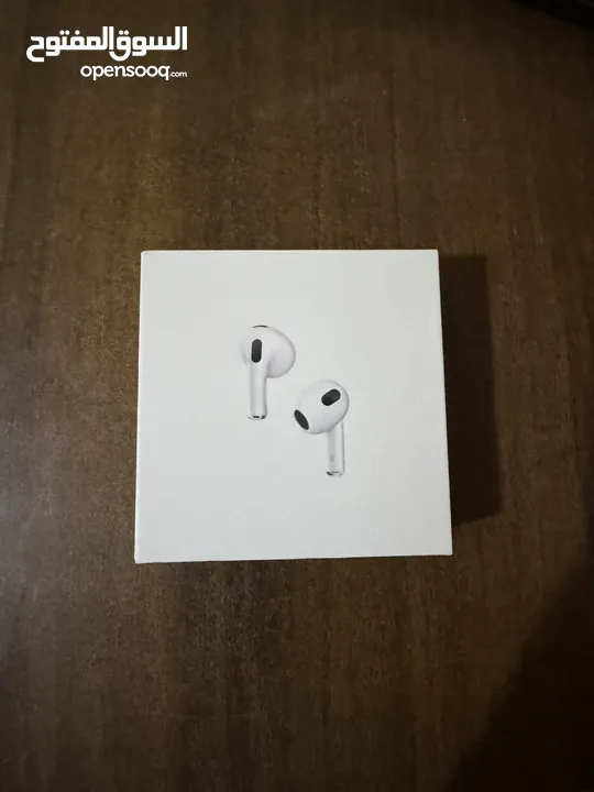 AirPods (3rd generation) with MagSafe Charging Case White