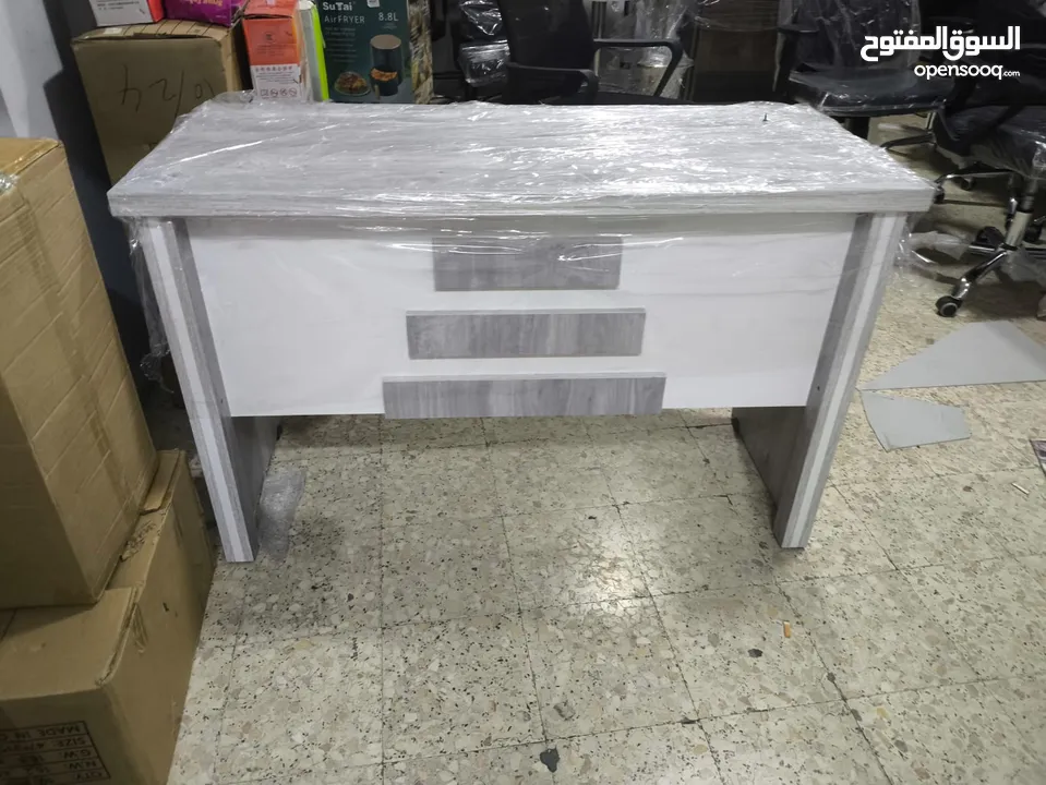 عروضنا اكيد ما بتخلص و منتجاتنا بنجددلكم اياها على الدوام أجود أنواع المكاتب عنا وبس
