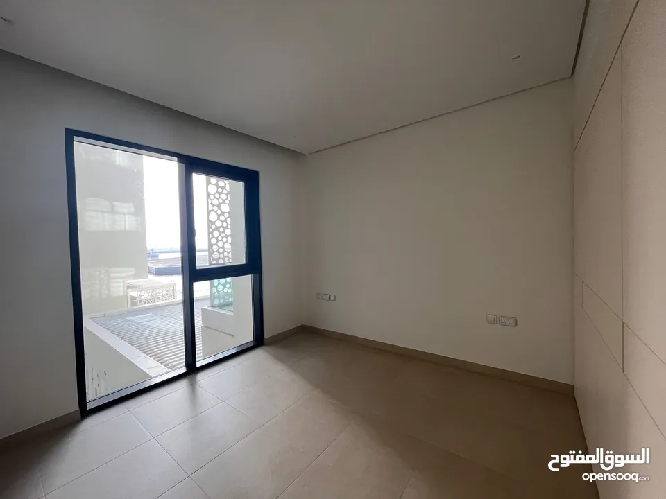 2 BR Modern Corner Apartment in Al Mouj for Sale