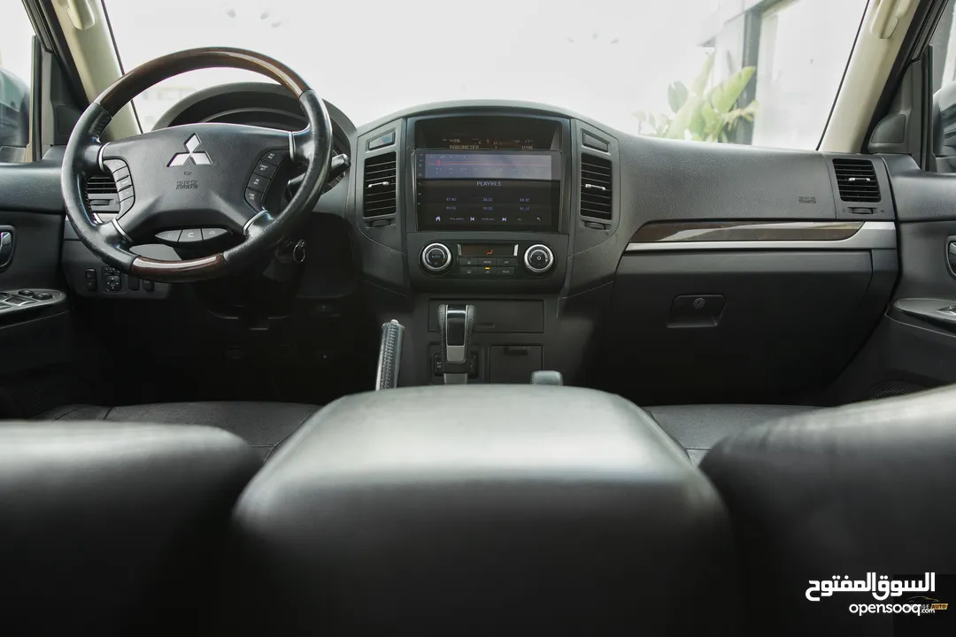 Mitsubishi pajero 3800cc 2014