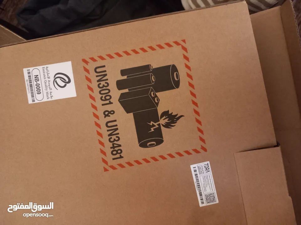 لابتوب لينوفو Laptop LENOVO IdeaPad Slim3 بحالة ممتازة للبيع بسبب عدم الاستعمال يشمل الشنتة والشاحن