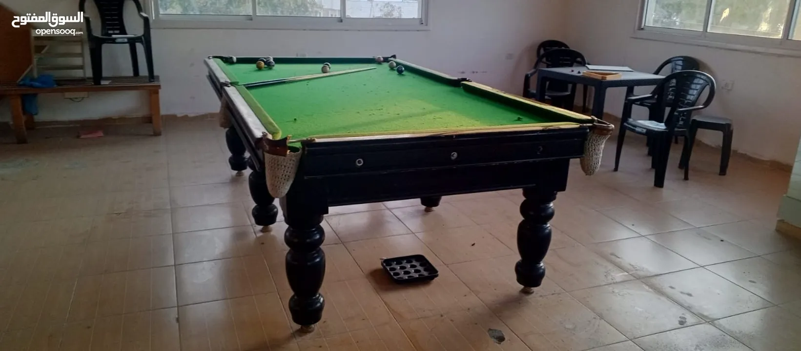 طاولة بلياردو