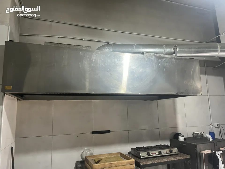 معدات مطعم كاملة بحالة ممتازة وبسعر مناسب