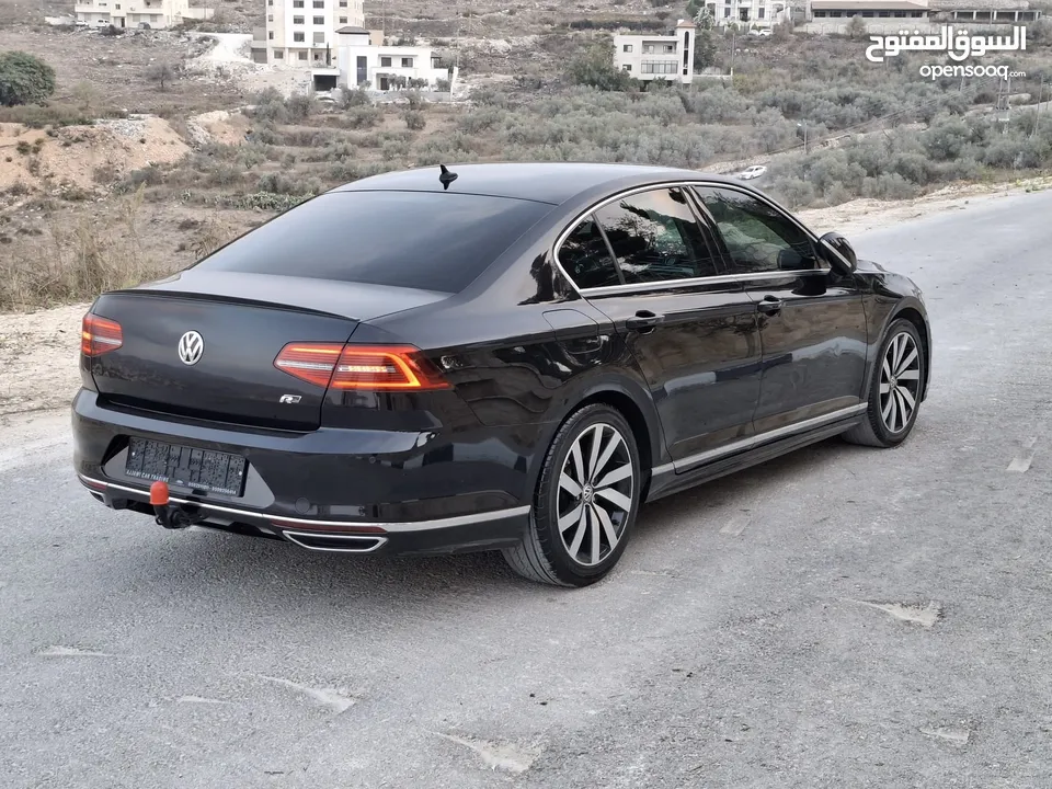 باسات R line بحالة الوكالة