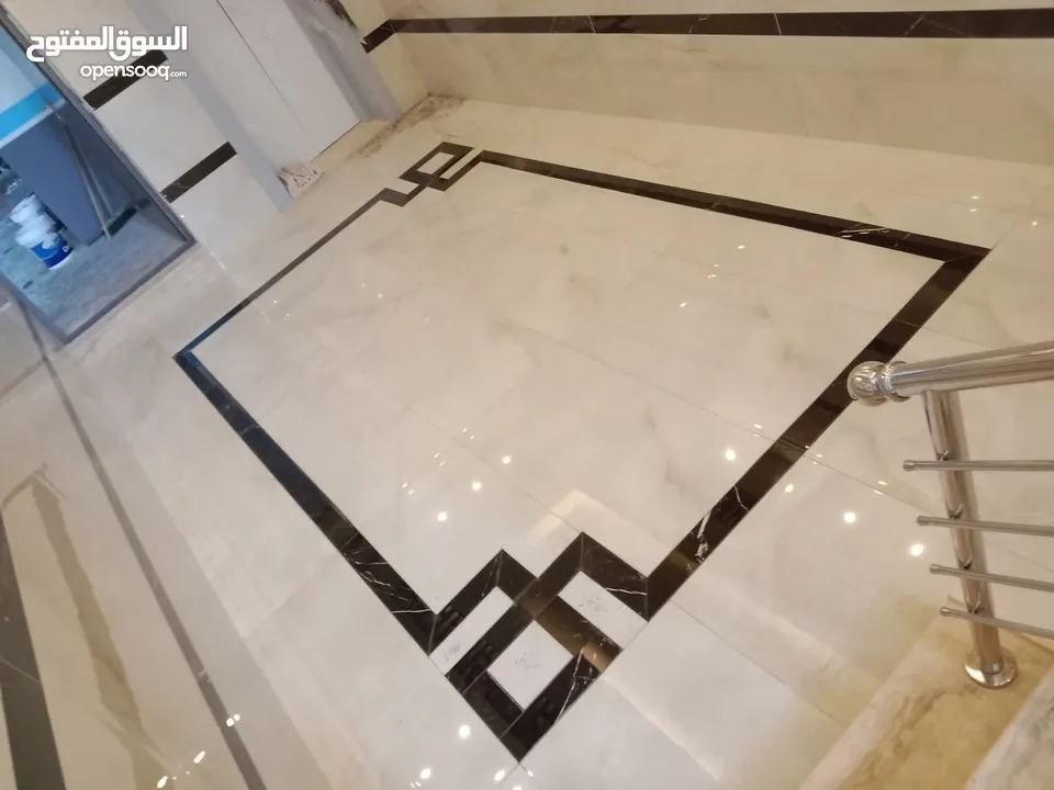 بليط وكافة اعمال البلاط والسيراميك والرخام وبديل الخشب وبديل الرخام والجرانيت وأعمال الصيانة