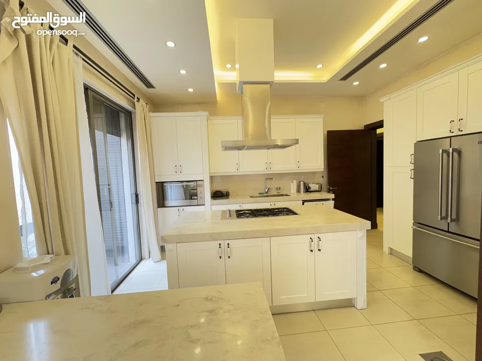 Three bedroom apartment for rent in Abdoun ( Property 40244 )-174787501
