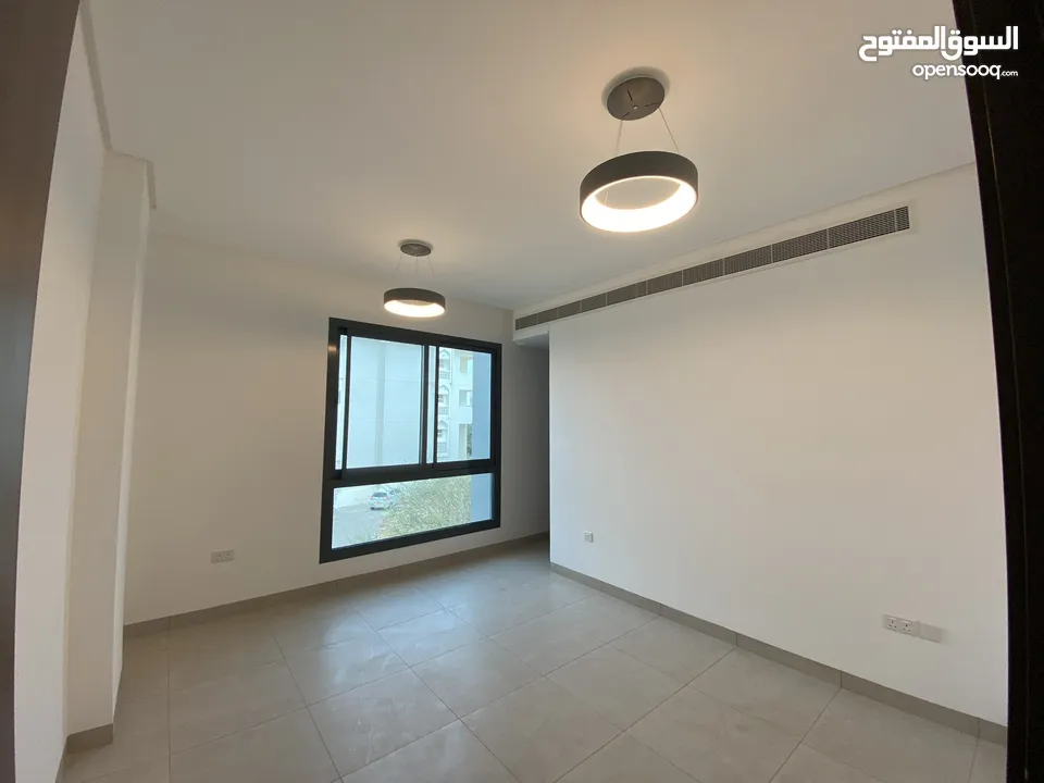 Modern 2 BHK Apartment with 3 Bathrooms for Rent!