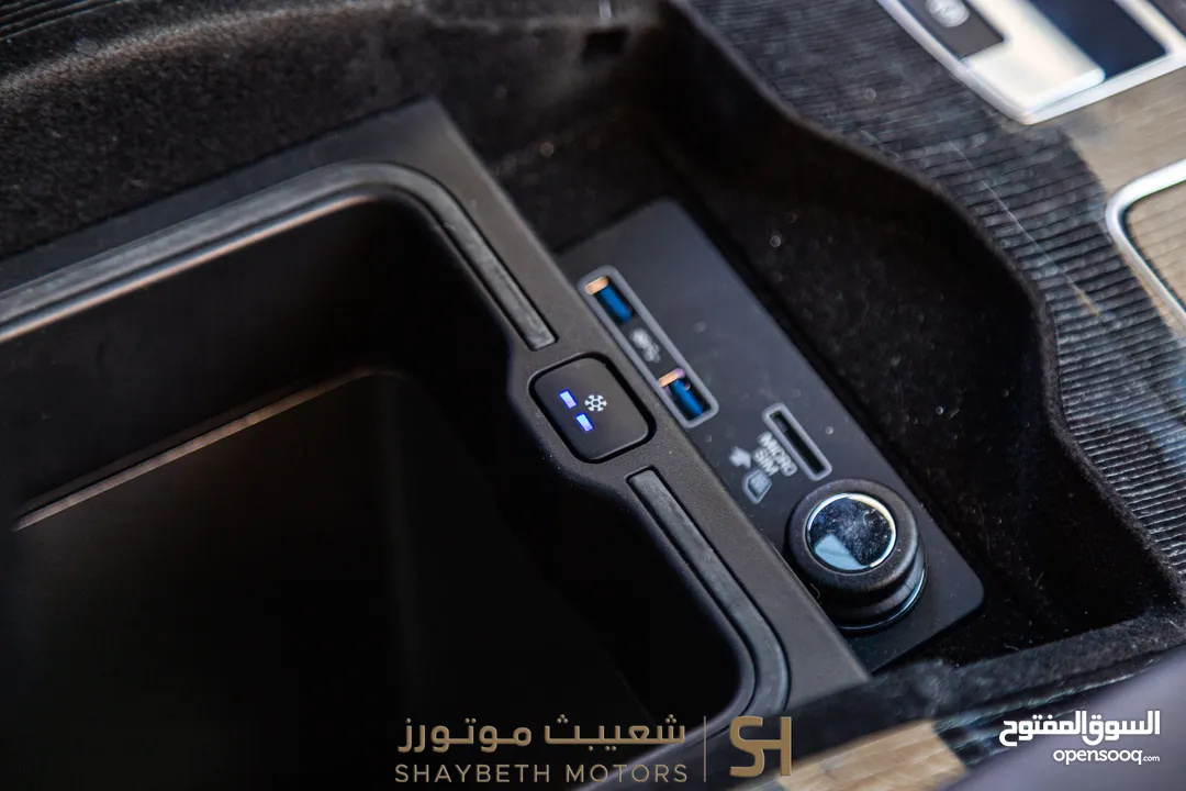 Range Rover Vogue Autobiography Plug in hybrid 2021 Black Edition