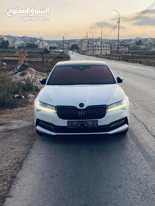 ŠKODA SUPER B SPORT LINE FACE LIFT