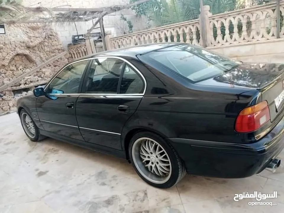 BMWموديل 2000