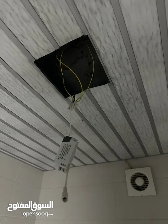 ابو حسين للكهرباء وغيرها من العمال